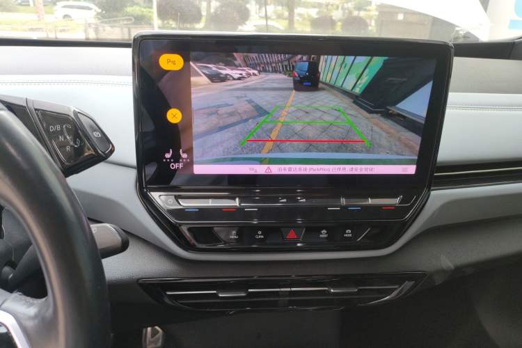 Used Volkswagen ID.4 X 2023 Pure Smart Edition Audio And AC Panel