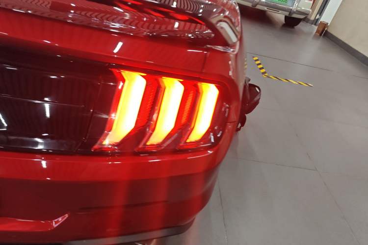 Used Ford Mustang 2021 2.3T EcoBoost Obsidian Phantom Special Edition
