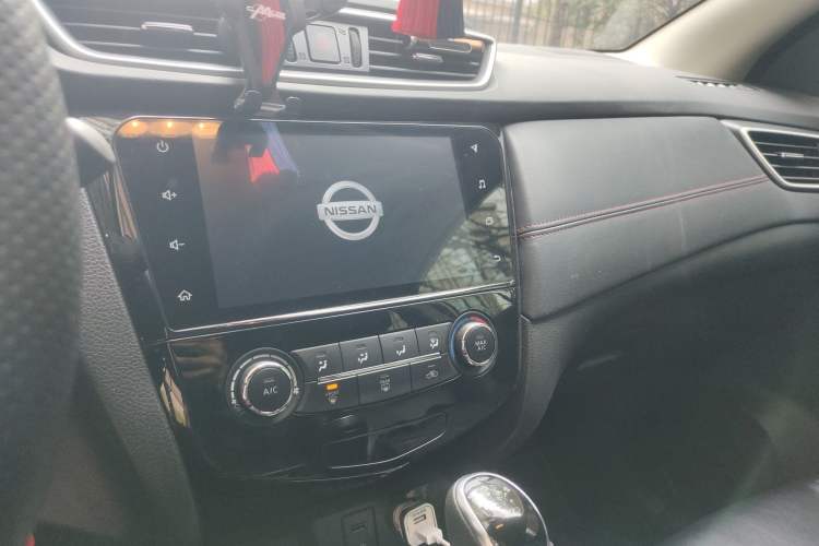 Used Nissan Qashqai 2019 2.0L CVT Smart Enjoyment Version Audio And AC Panel