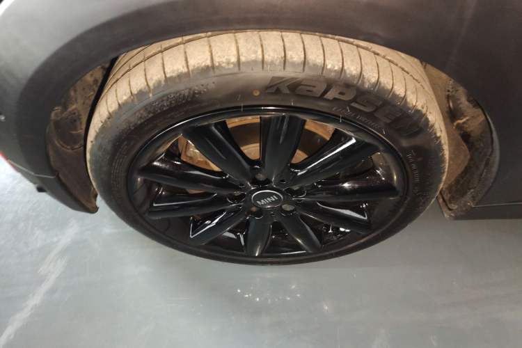 Used MINI MINI 2018 1.5T COOPER Artist Five-Door Edition
