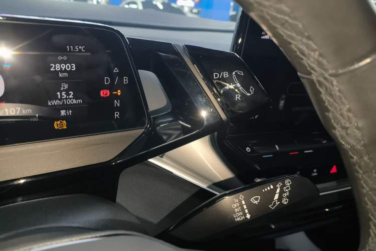 Used Volkswagen ID.4 CROZZ 2021 Long-Range Lite PRO Two-Wheel Drive Version Gear Lever