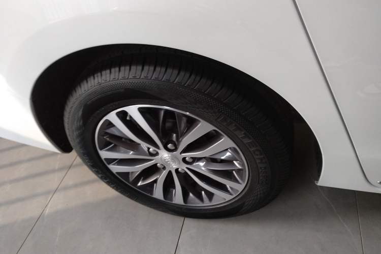 Used Buick GL8 2023 ES Lu Zun Deluxe Model