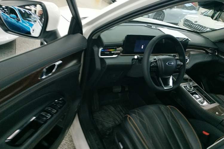 Used Ford Equator 2021 EcoBoost 225 Premier 6-Seater
