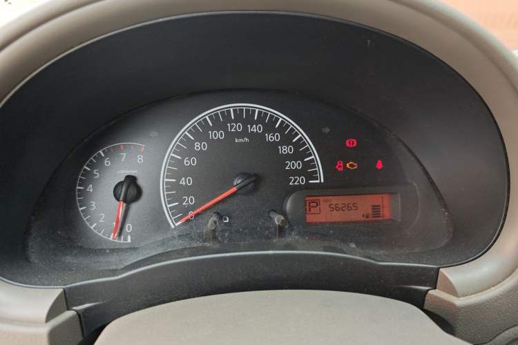 Used Nissan Sunny 2014 1.5XE CVT Elite Edition Instrument Cluster