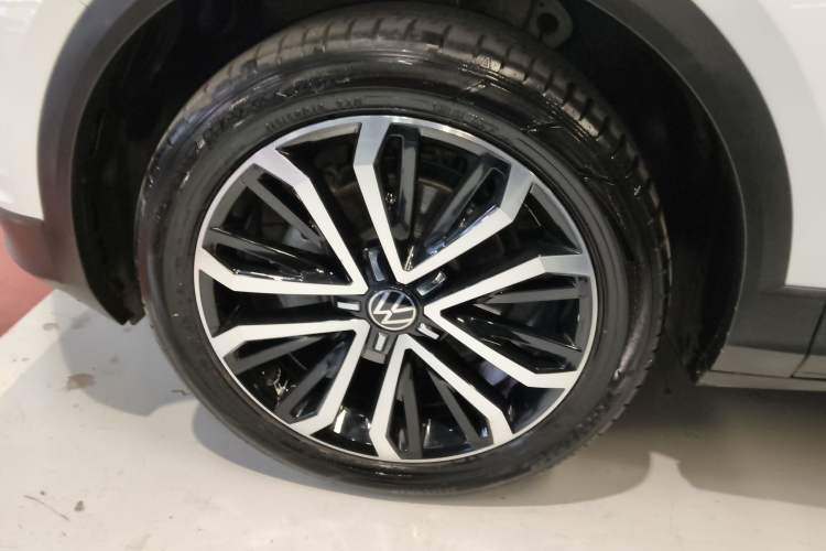 Used Volkswagen T-ROC 2021 280TSI DSG Two-Wheel Drive Comfort Connect Edition Exterior 4