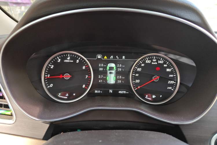 Used Baojun 730 2017 1.8L iAMT Prestige Version 7 Seats