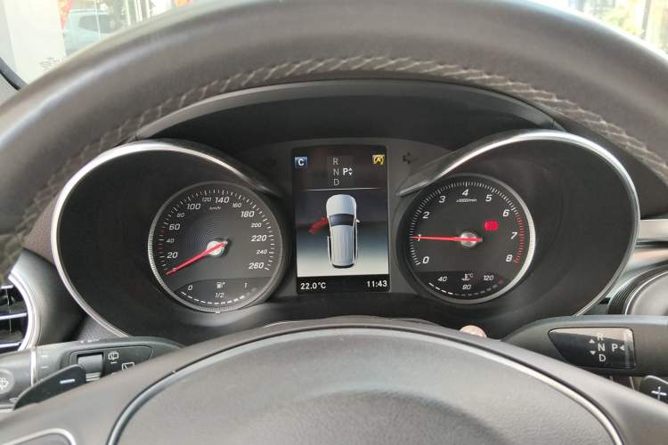 Used Mercedes-Benz GLC 2019 Refreshed GLC 300 L 4MATIC Dynamic Edition
