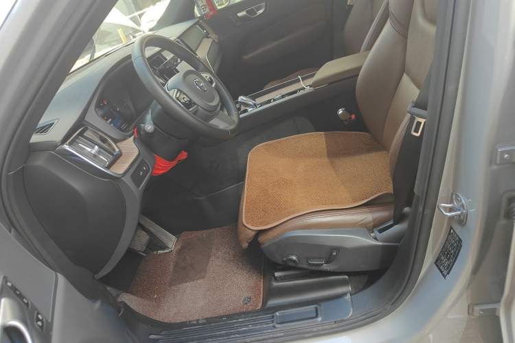 Used Volvo XC60 New Energy 2024 T8 Plug-in Hybrid Long-Range All-Wheel Drive Smart Luxury Edition Left Front Seat