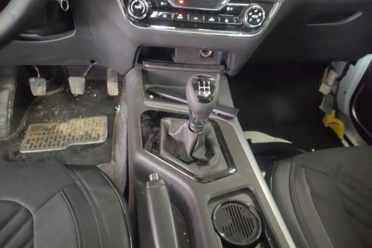 Used Soueast DX5 2019 1.5L Manual Luxury Version