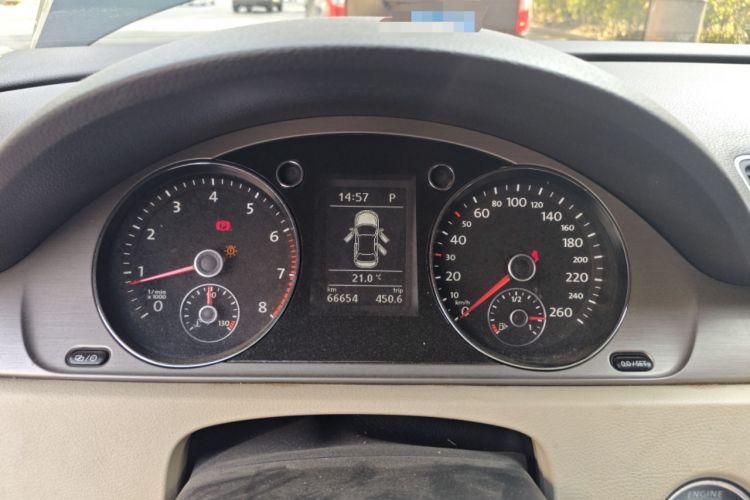 Used Volkswagen Magotan 2013 1.8TSI Premier Model Instrument Cluster