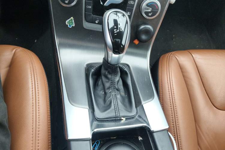 Used Volvo S60 2014 S60L T5 Smart Upgrade Edition
