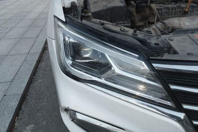 Used Roewe i5 2020 1.5L Automatic 4G Connect Luxury Flagship Edition