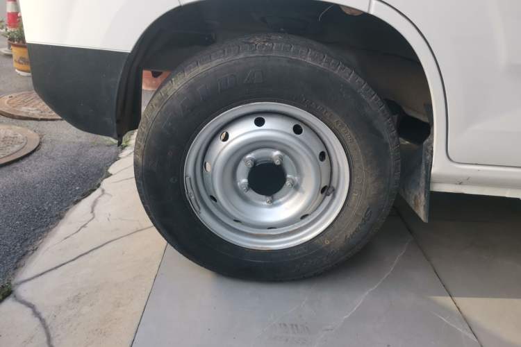 Used Karry Jiangtun E5 2024 230 km Standard Version
