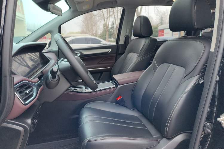 Used GAC Trumpchi M6 2023 PRO 270T DCT Luxury Edition