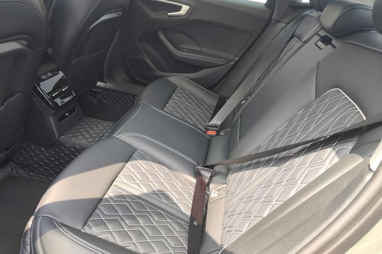 Used Audi A5L 2026 2.0T Sport Plus
