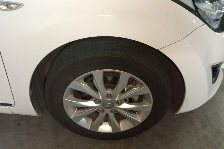 Used Hyundai Elantra (5th Generation / Langdong) 2016 1.6L Automatic Smart Version
