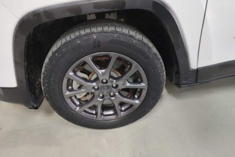 Used Jeep Cherokee 2020 2.0L Two-Wheel Drive Classic Sports Edition