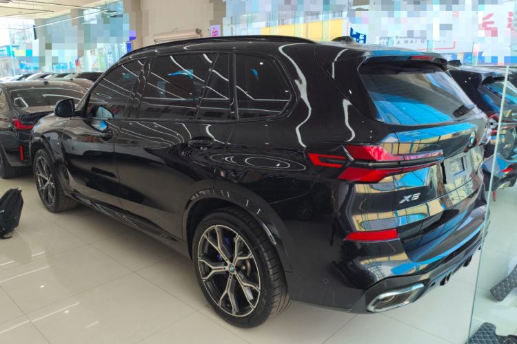 Used BMW X5 2023 xDrive 30Li Luxury M Sport Night Edition Package