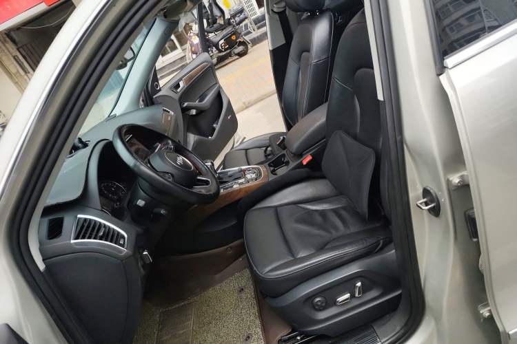 Used Audi Q5 2013 40 TFSI Comfort Edition Left Front Seat