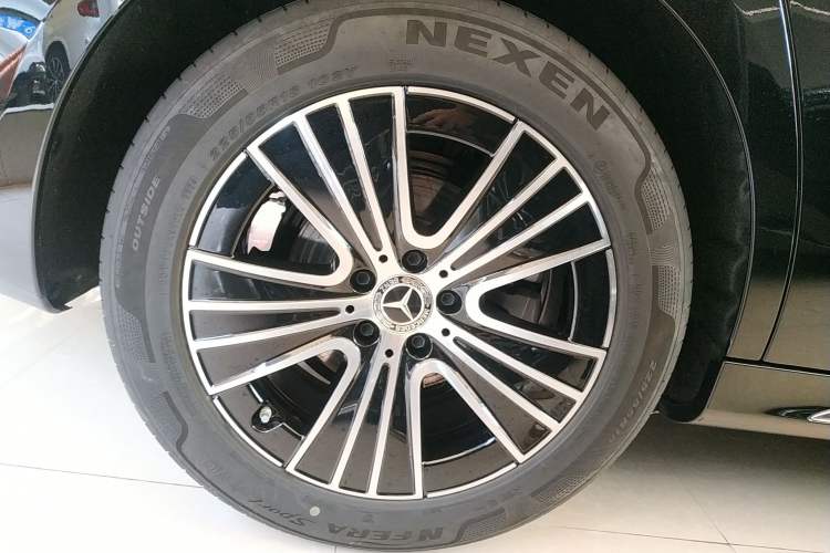 Used Mercedes-Benz E-Class 2024 Facelift E 260 L
