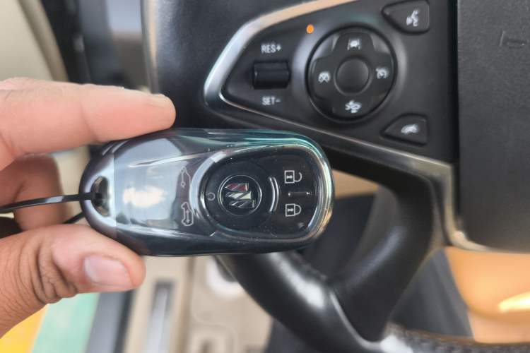 Used Buick GL8 2023 Land Business Class Smart Deluxe Model Vehicle Key