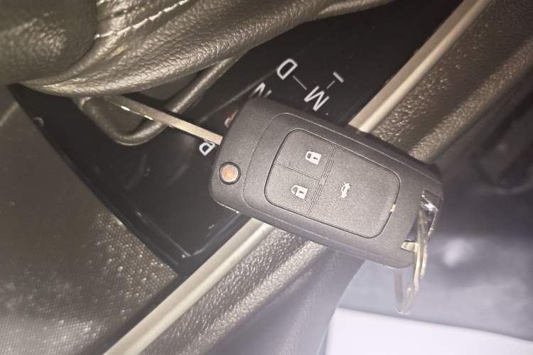 Used Chevrolet Monza 2020 320 Automatic Enjoyment Edition Vehicle Key