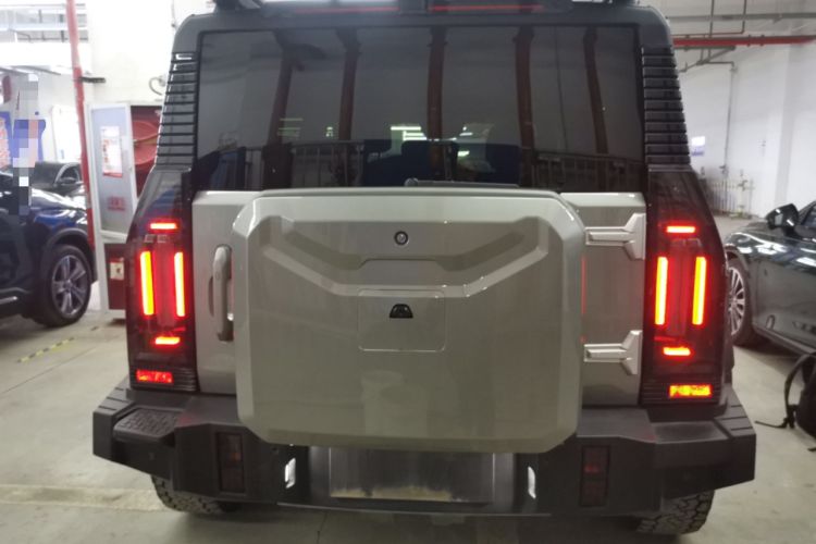 Used JETOUR Traveler 2024 2.0T All-Wheel-Drive Silver Dragon Wings Rear