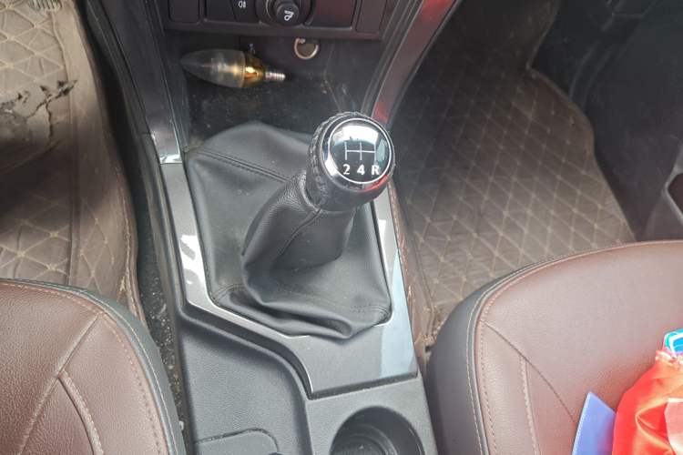 Used Great Wall Wingle 5 2020 2.4L Gasoline Two-Wheel Drive Value Edition Big Double Cab China VI Standard 4K22D4M Gear Lever