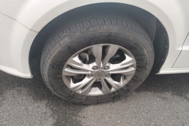 Used BYD e6 2017 400 Luxury Edition Exterior 4