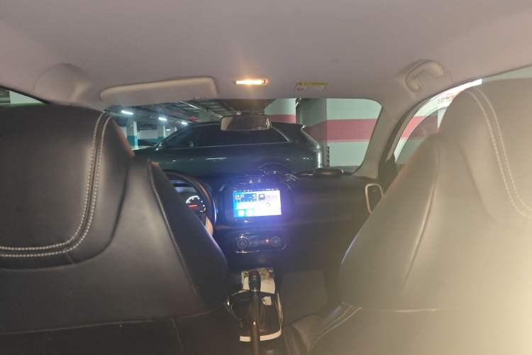 Used Roewe Clever 2022 311km QiQi BoBo Edition Headliner