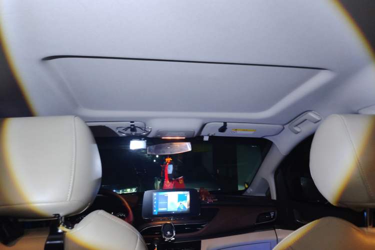 Used Buick GL8 2021 Land Cruiser Executive Class 652T Comfort Model