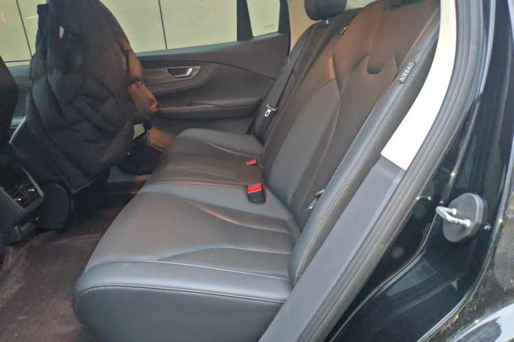 Used Hongqi E-QM5 2022 431 km Charge & Enjoy Edition
