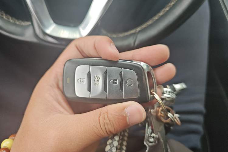 Used CHANGAN CS85 COUPE 2019 2.0T Automatic Luxury Edition China V Standard Vehicle Key