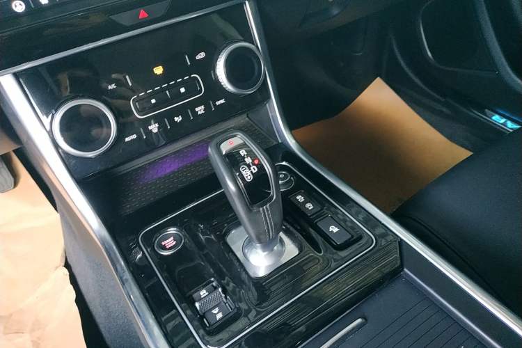 Used Jaguar XEL 2020 2.0T 200 PS S Advanced Elegance Edition