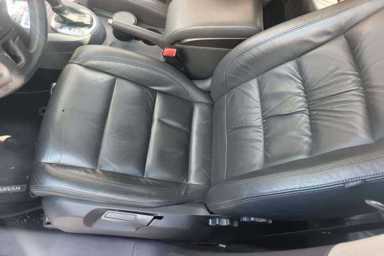 Used Volkswagen Touran 2015 1.4T DSG Comfort Edition 5 Seats Left Front Seat