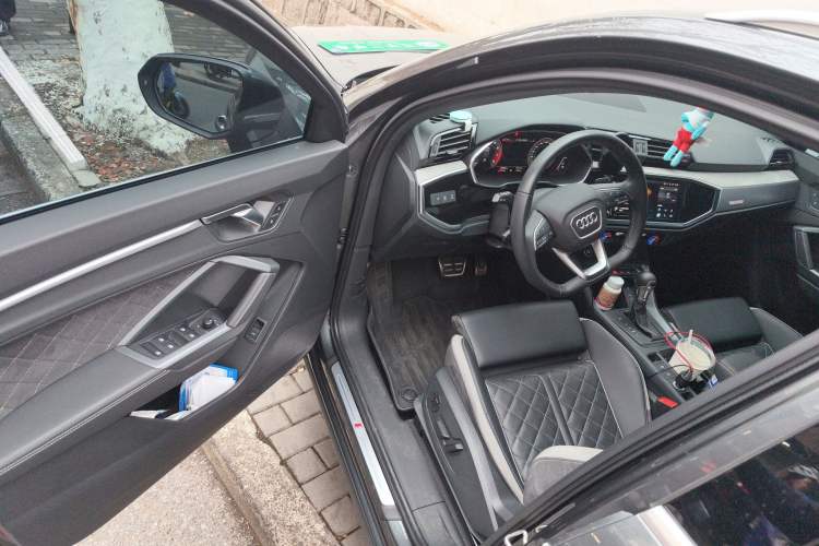 Used Audi Q3 2024 35 TFSI Fashion Dynamic Edition
