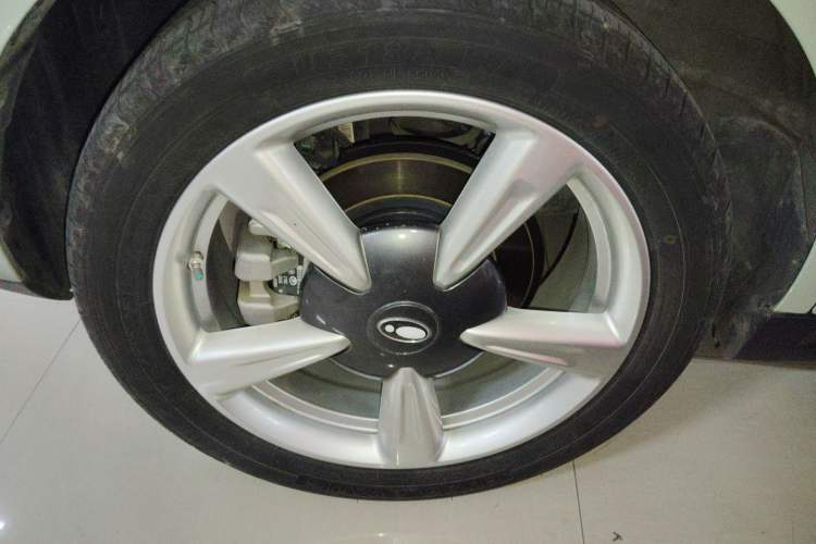 Used ORA Good Cat 2023 401 km Standard Range Luxury Version Lithium Iron Phosphate