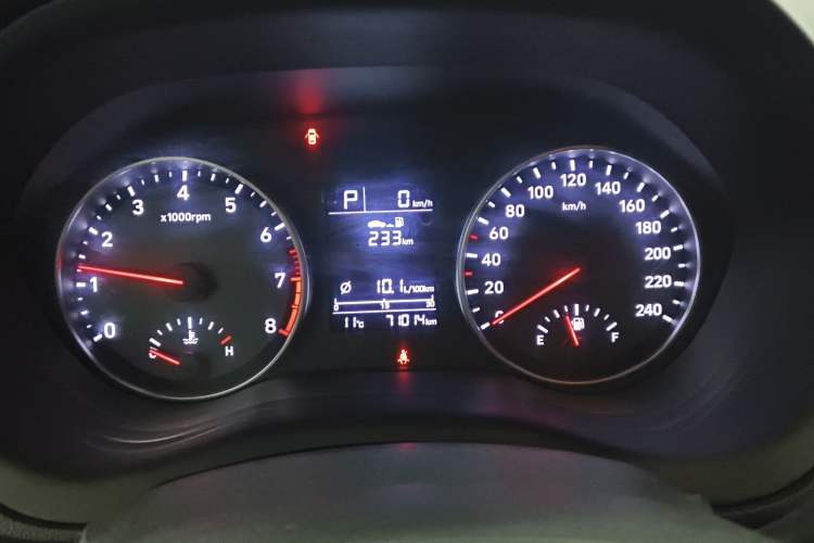 Used Hyundai Celesta 2017 1.6L Automatic Enjoyment Version GLS
