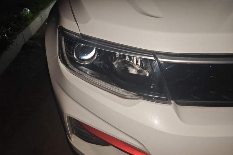 Used CHANGAN CS35PLUS 2021 Honor Million Edition 1.6L Manual Luxury Model
