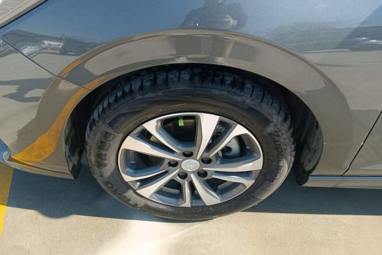 Used CHANGAN Eado 2024 PLUS Blue Whale NE 1.4T GDI DCT High-Energy Edition Exterior 4