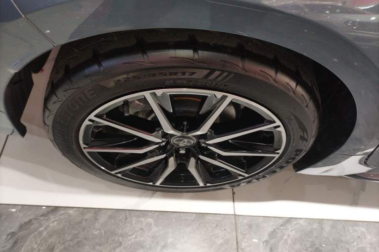 Used Toyota Levin 2023 Smart Electric Hybrid Dual-Engine 1.8L Sport Edition