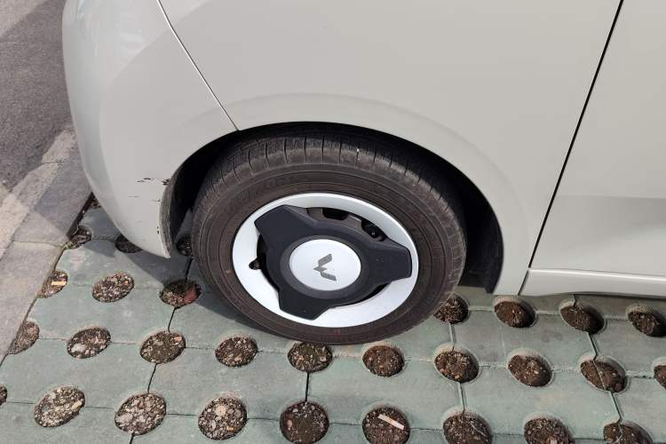 Used Wuling Hongguang MINIEV 2024 3rd Generation 170 km Exterior 4