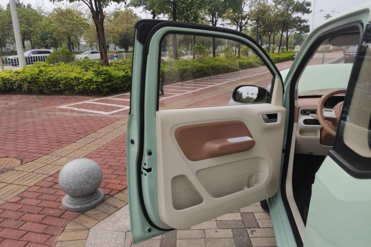 Used Wuling Hongguang MINIEV 2024 3rd Generation 215km Youth Edition