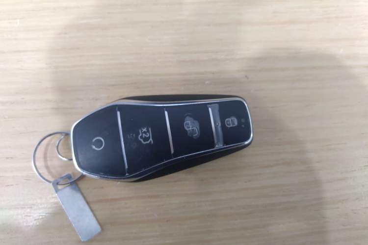 Used BYD Song L EV 2025 Intelligent Driving Version 662 km LiDAR Excellence Edition