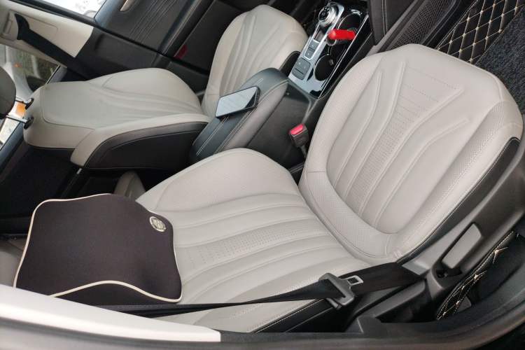 Used Ford Escape 2020 EcoBoost 245 Two-Wheel-Drive Titanium Edition