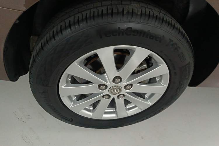 Used Buick GL8 2018 28T Luxury Model China VI Standard