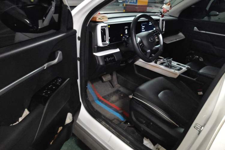 Used Hyundai ix35 2023 Musso 2.0L Prestige LUX Edition