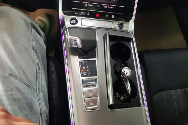 Used Audi A6L 2024 40 TFSI Luxury Prestige Edition Gear Lever