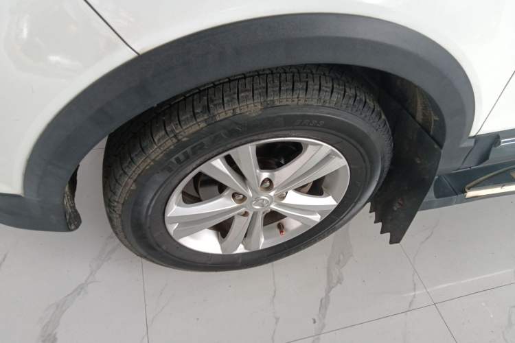 Used HYOSOW S3 2016 S3L 1.5L Manual Premium Edition Left Front Wheel Hub