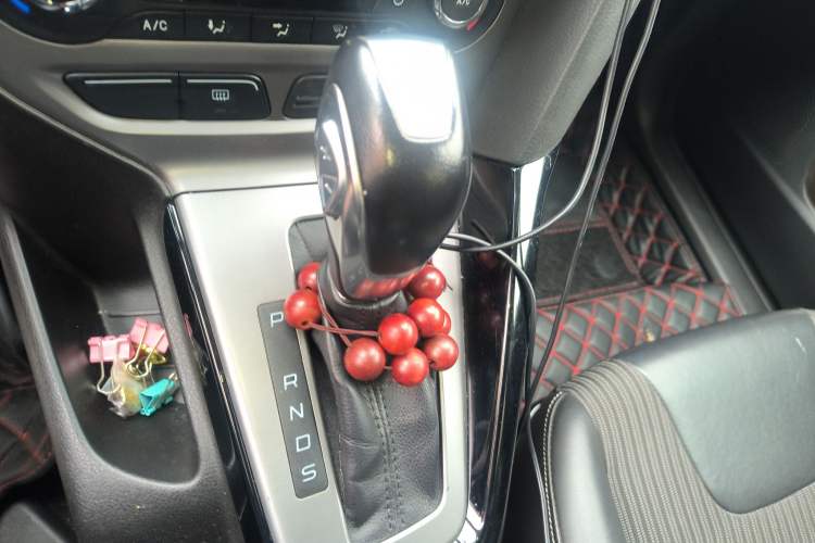 Used Ford Focus 2012 Hatchback 1.6L Automatic Fashion Edition
